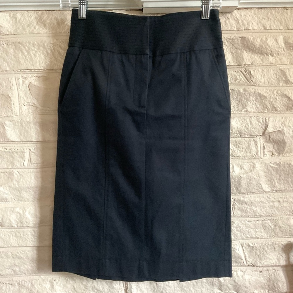 BURBERRY LONDON Solid Black Classic Cotton Pencil Skirt, Waist 26 Sz 2 - Office